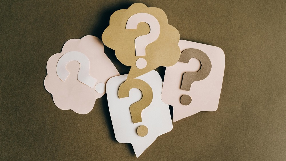 Image showing a few question marks, used in a trivia quiz template.